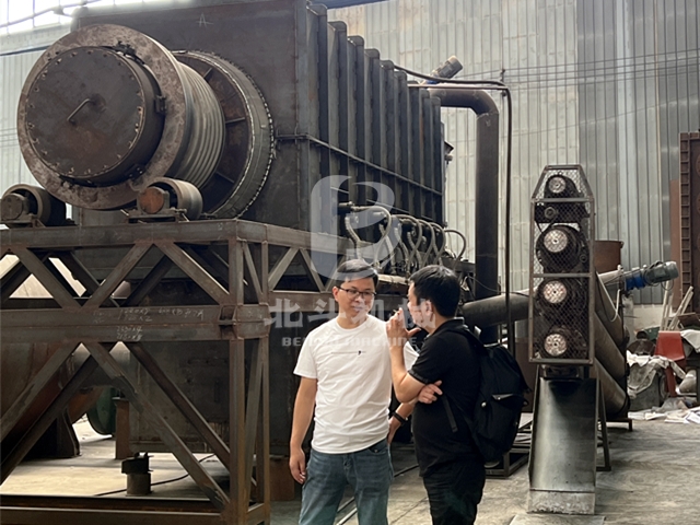 客戶對垃圾炭化設備的產(chǎn)品質(zhì)量表示肯定